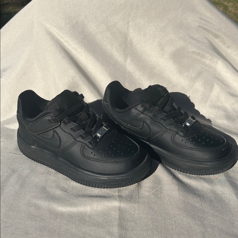 Nike Kids Black Sneakers